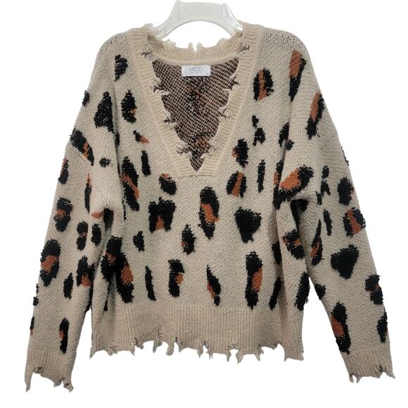 MOD on Trend Womens Cheetah Print Distressed V Neck Sweater Medium - Picture 6 of 6